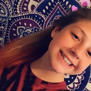 Meet your Posher, Ella